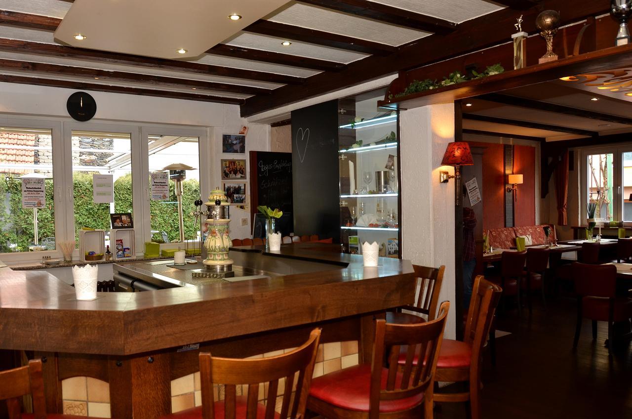 Gasthaus Zur Rebe 메링 외부 사진